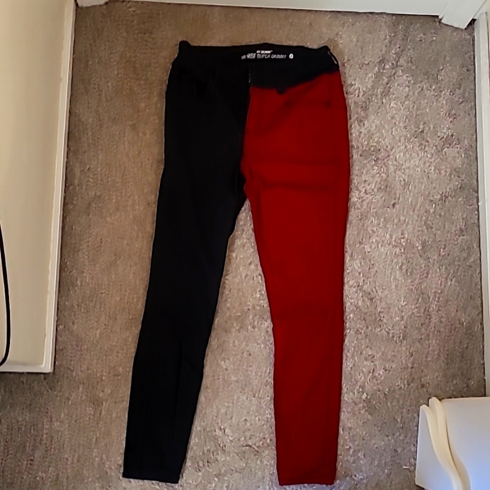 Women's black and red hot topic denim skinny jeans (emo/gothic)